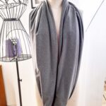 Sciarpa double in caldo cotone. Colore rosa/grigio.