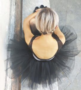 Tutulette 9 veli professionale, con impunturato un tubicino di sostegno (su richiesta).